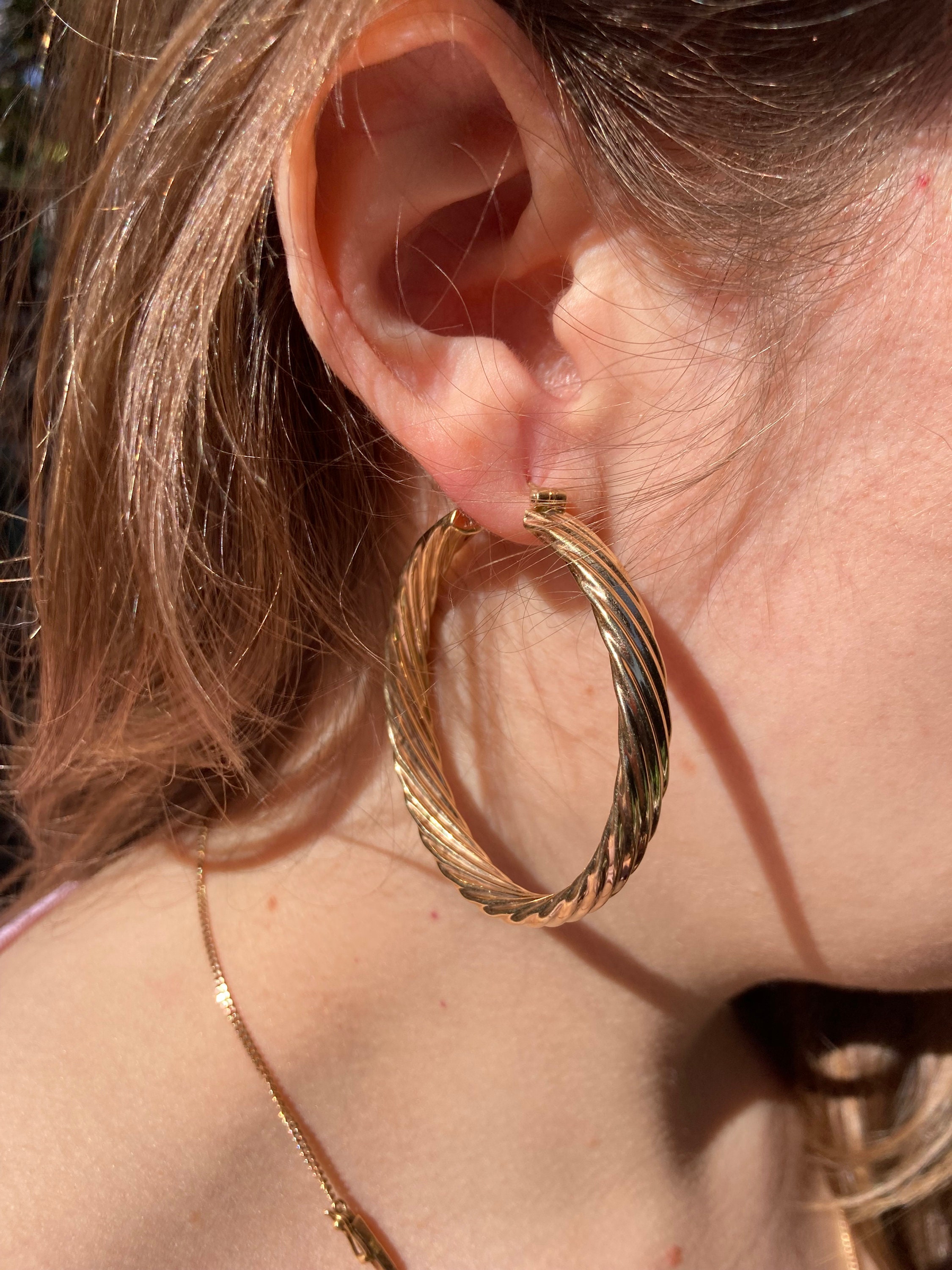 2021年製 ネックレス イタリア14kホワイトゴールド2スナップイアリングitalian 14k white gold highpolished dual curved oval snap hoop drop earrings mandhucollege.edu.mv