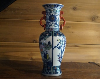 Hand Painted Chinese Porcelain Vase