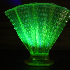 Fenton &quot;Topaz Opalescent&quot; Uranium Glass Hobnail Vase