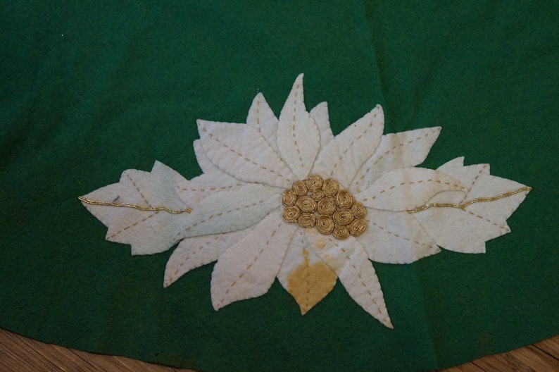 Handmade Vintage Applique Christmas Tree Skirt