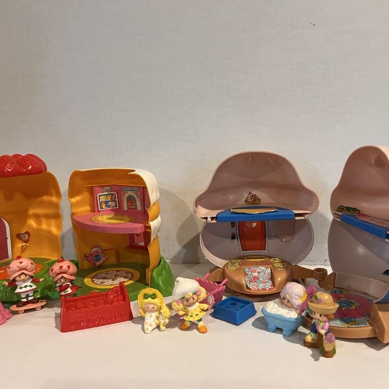 Strawberry Shortcake House - Etsy