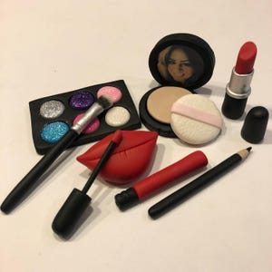 Personalized makeup cake topper set