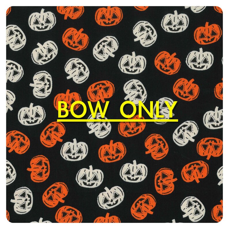 Halloween Pumpkins dog Bow Halloween Dog Bow White /& Orange Pumpkins Bow
