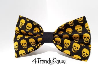 Gold Skulls Bow, Halloween Bow, Halloween Skulls, Bowtie, Girl Dog Bow, Boy Dog Bowtie, Small Dog Bow, Large Dog Bow, Big Dog Bow, Scary Bow