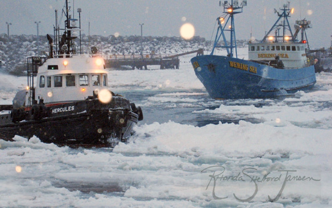 St Paul Harbor: Crab Fishing Art, Black and White Prints