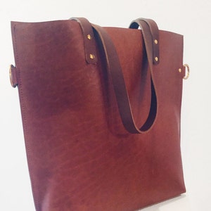 Leather tote