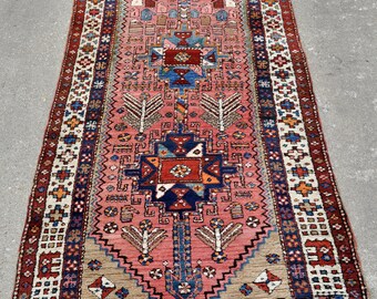 Alfombra tribal kurda antigua: lana tejida, circa 1910 (1,18 m x 3,25 m)