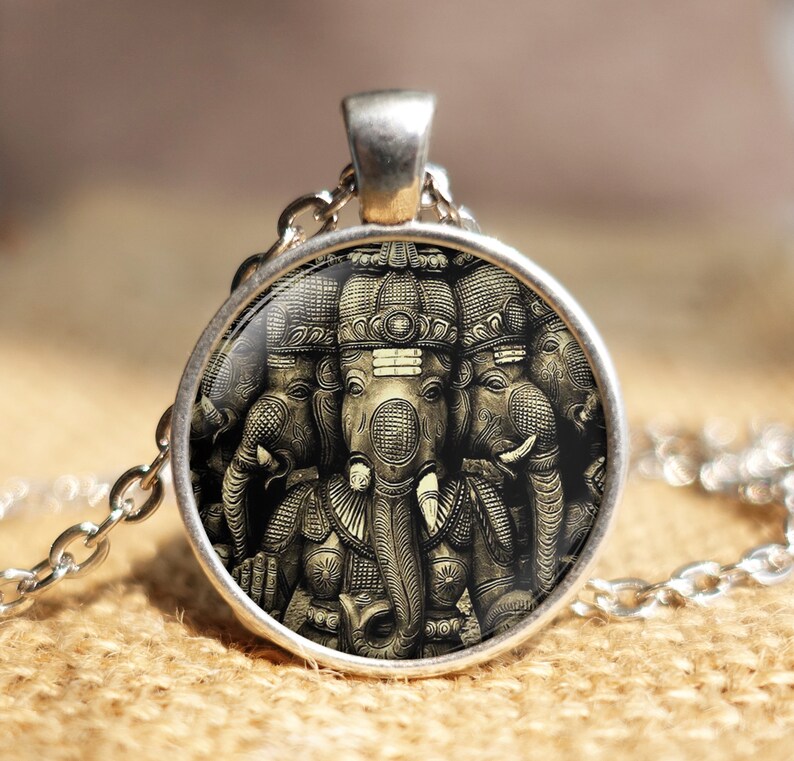 God Jewelry,Elephant Power Lord Ganesh Necklace,Ganesh Indian Spiritual Jewelry,Family Strength Tenacity Pendant