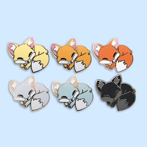 SLEEPY FOX enamel pin - Fennec, Red, orange, Arctic Gray and back fox hard enamel pin