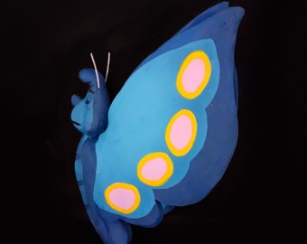 不思議の国のアリス（蝶の幼虫）。ポリマークレイ製の