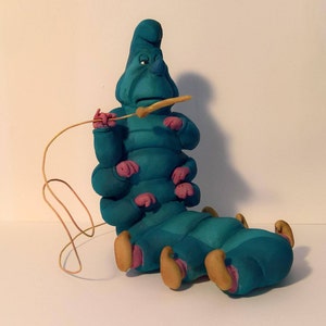 Alice in wonderland (Caterpillar)