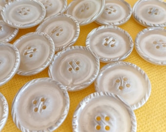 10 Vintage Off-White Pearly Buttons: 28mm, Italian Fashion