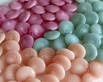 84 petits boutons 15 mm fuchsia bleu clair rose, boutons de robe, boutons haute couture fabriqués en Italie