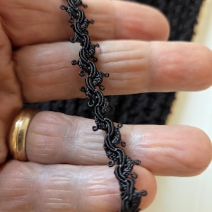 Vintage vågig flätad viskoskant – Tillverkad i Italien – 1970-talets deadstock-passementerie