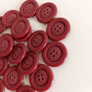 Red Wine Plastic Buttons: 20 Italian 4-Hole Sewing Buttons (25mm)
