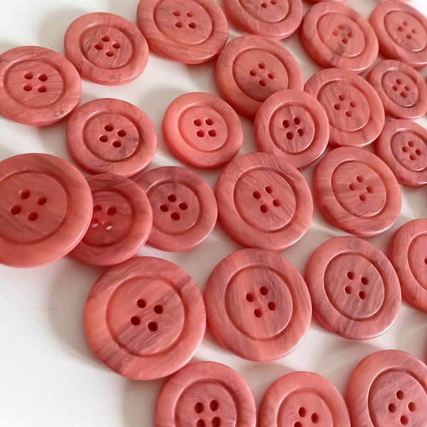 Pink Shaded Buttons: 28mm/23mm, Italian Fashion