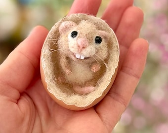 Needle Felted Mouse Ornament in Real Eggshell | Miniature Wool Figurine