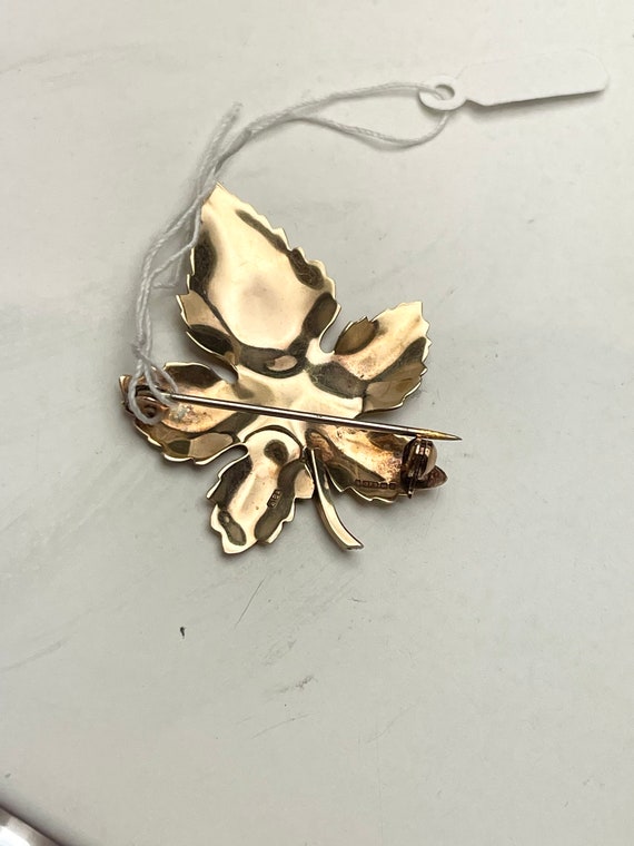 Solid Gold Vintage Maple Leaf Textured & Polished… - image 3