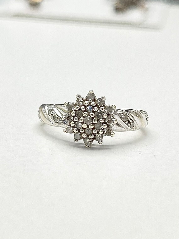 9ct white gold diamond cluster ring clearance