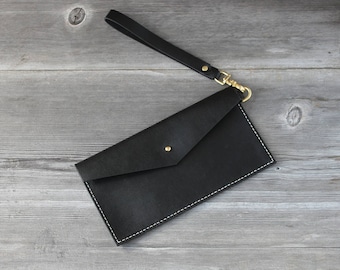 Leather Wristlet Clutch // Black