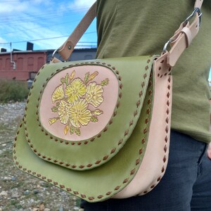 YELLOW POPPIES BUCKSTITCH Purse w/crossbody strap image 6