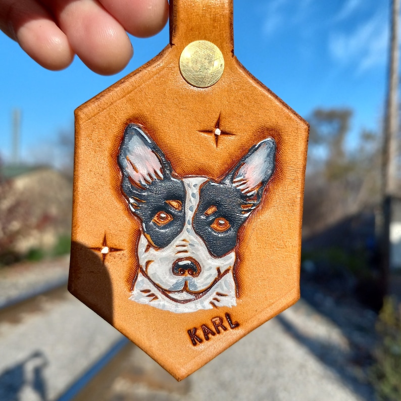 CUSTOM TOOLED KEYCHAIN // Pet Portrait // Message for Custom Orders // Hand-Tooled Leather by Sonkatonk Leather image 6