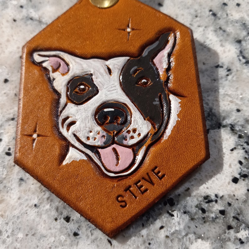 CUSTOM TOOLED KEYCHAIN // Pet Portrait // Message for Custom Orders // Hand-Tooled Leather by Sonkatonk Leather image 2