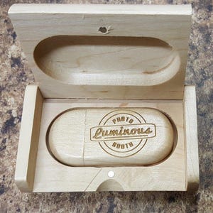 Personalized USB Thumb Drive Box with Thumb Drive 32GB