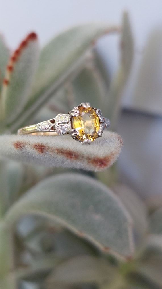 Bright yellow Art deco Sapphire and diamond ring 1