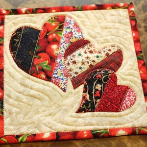 Freezer-Paper-and-Starch Machine Appliqué Technique