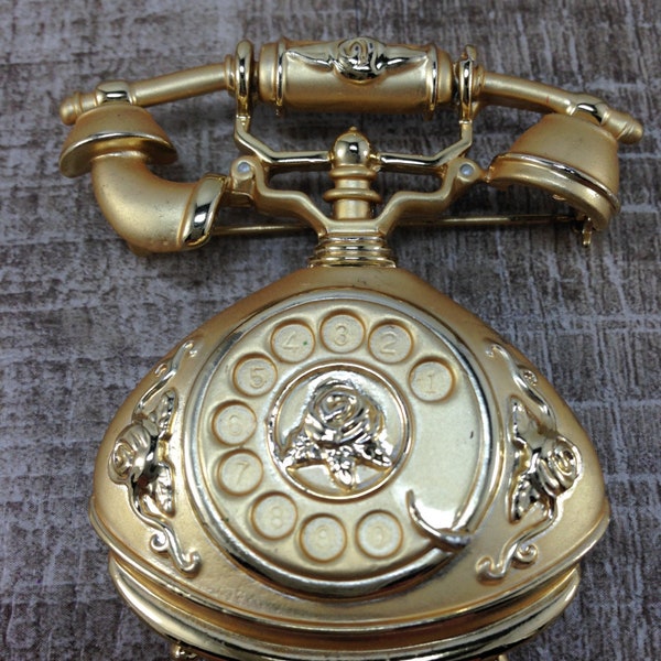Gorgeous Signed Vintage Estate AJC Rotary Dial Phone Gold Tone Brooch