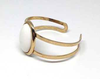 Classic Signed Avon White Cab Gold Tone Vintage Estate Cuff Bracelet