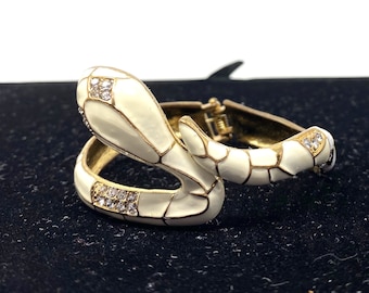 Vintage Rhinestone Eyes Creamy Enamel SNAKE Clamper