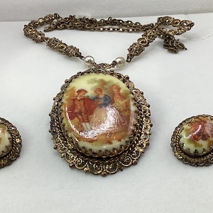 Vintage-West Germany Old Fashion Couples Necklace & Earrings Set
