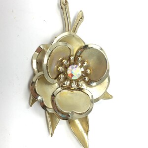 Vintage Estate AB Rhinestone Flower Gold Tone Brooch*