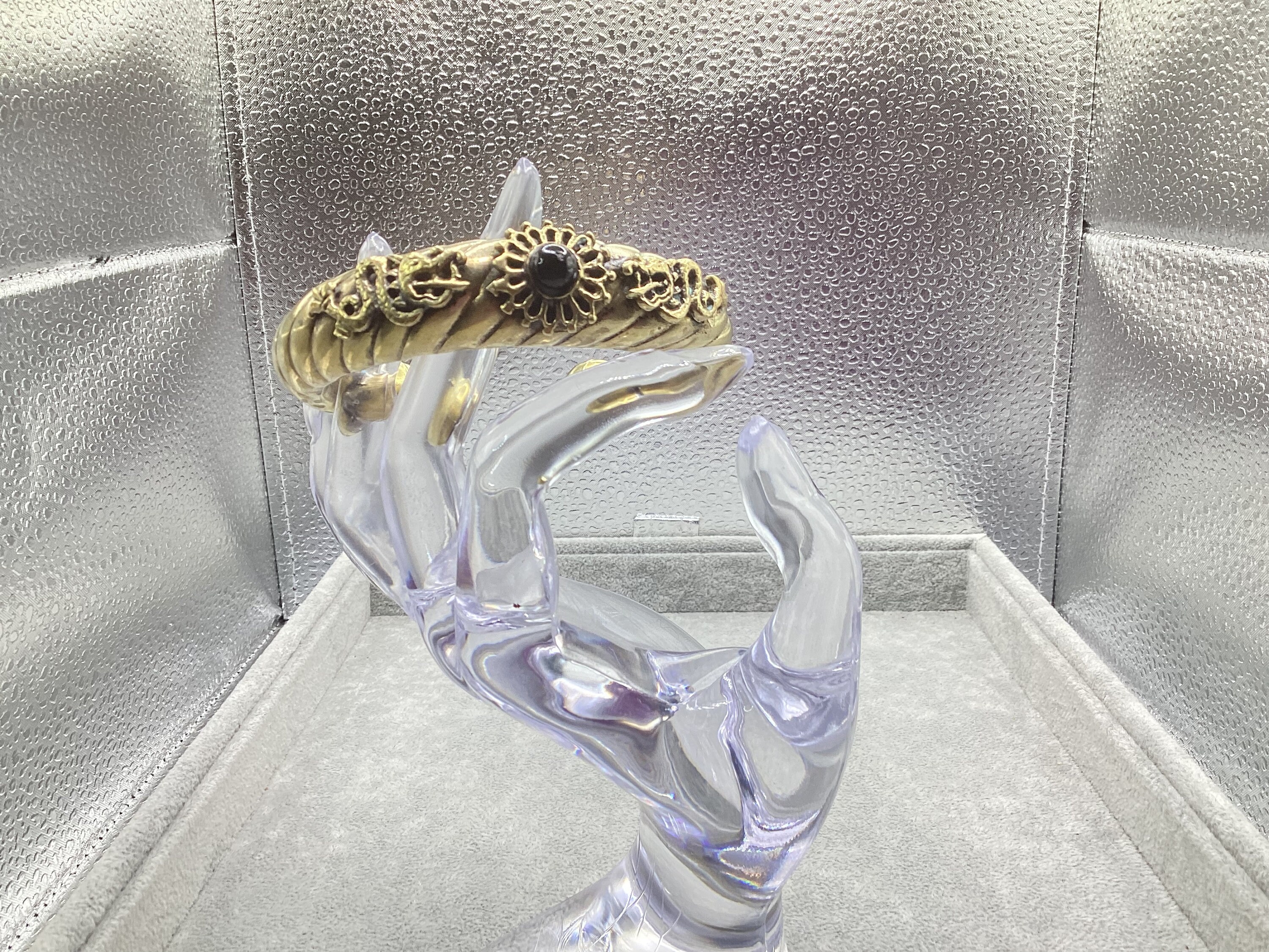 Vintage Estate Ethnic Designed Flower Leaf Gold Tone Bracelet