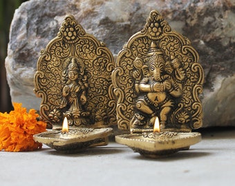 Pair of Exquisite Vintage Ganesha & Lakshmi Brass Oil And Wick Lamps | Diyas , L 9 cm x H 11 cm x W 9 cm, Brass Diyas, Religious Home Decor