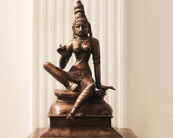 Parvati - Indian Goddess of Fertility, Love & Devotion Handcrafted in Brass. Height 33 cm, Religious Home Decor, Wife Of Shiva, Vintage Home