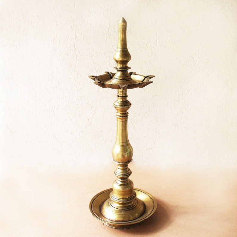 Nilavilakku Heritage Brass Oil Lamp From South India Ht 65 Etsy