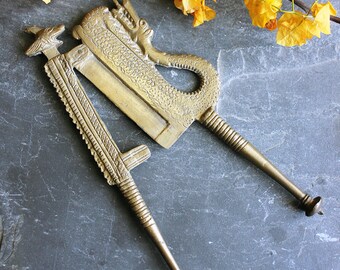 Vintage Man & Dragon Beetle Nut Cutter Hand Crafted In Brass,  24 x 9 Cm, Engraved Brass Dragon, Mid Century Beetle Nut Cracker