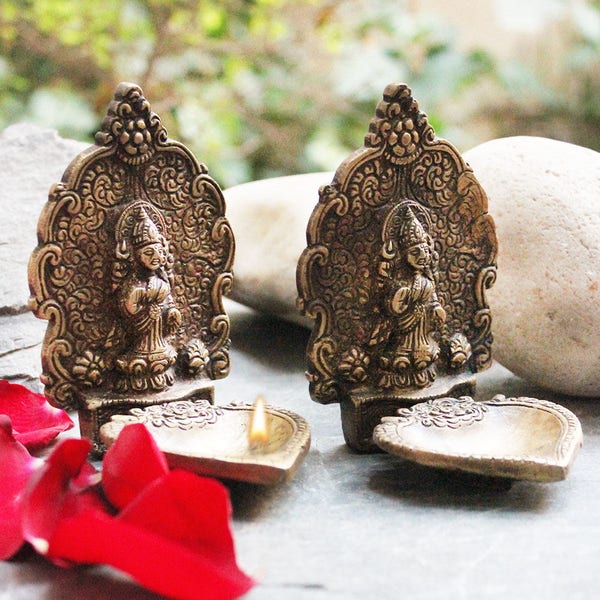 Pair of Exquisite Vintage Brass Oil And Wick Lamps With Laxmi, Goddess of Wealth - L 9cm x H 11 cm x W9 cm, Indian Home Decor, Vintage Lamps