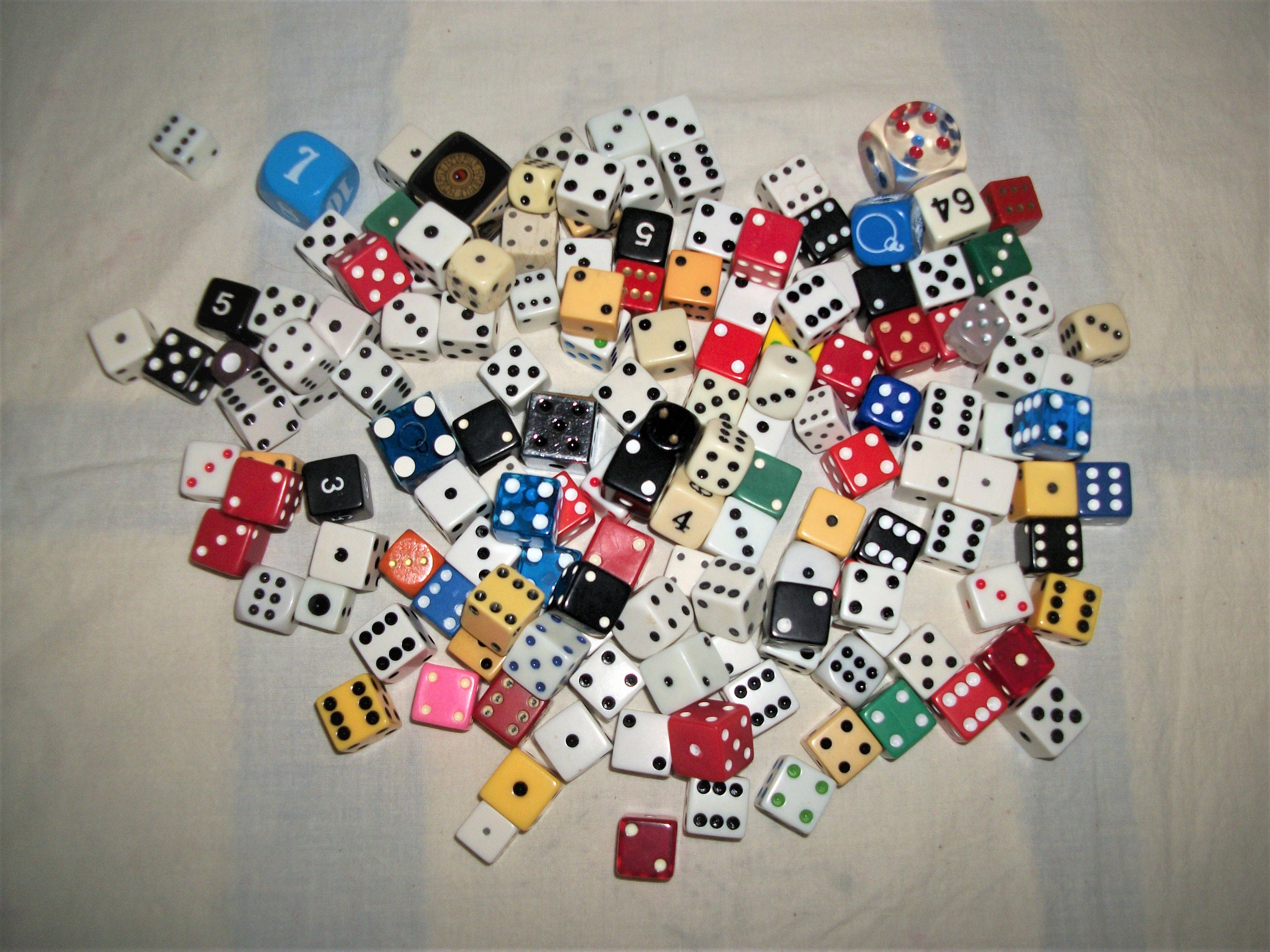 Game Dice Lot 30 Pieces Board Game Piece Craft Supply Altered Etsy
