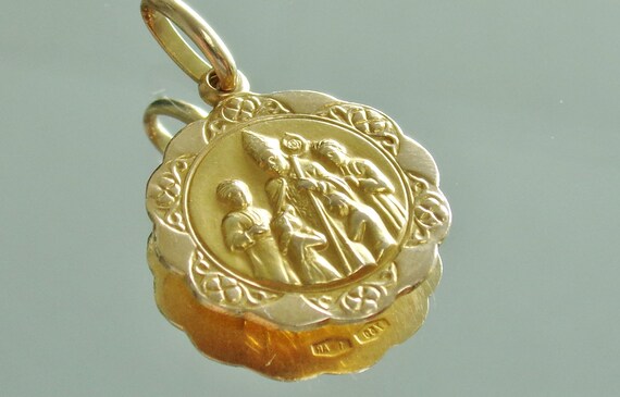 Vintage 18K Gold Memory of Confirmation Medal Ric… - image 3
