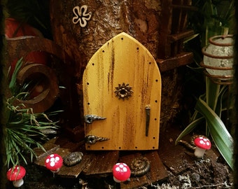 Sunrise Fairy Door: Handcrafted Birch Plywood Garden Decor