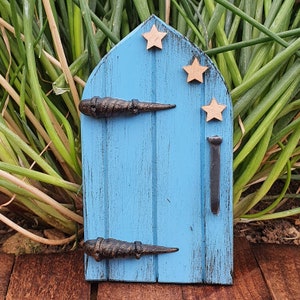 The Goblin fairy door/customizable colour choice. Blue