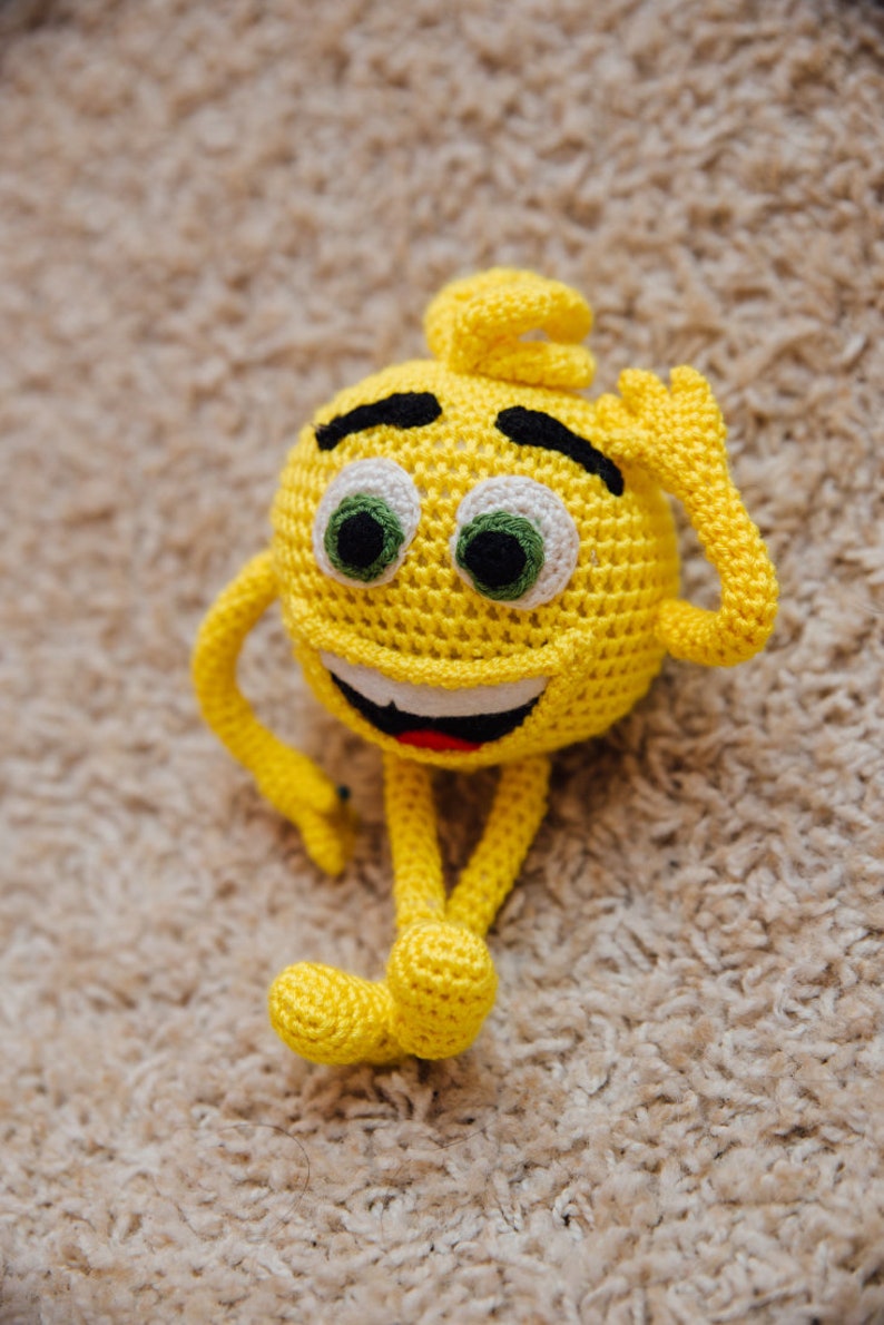 Emotion Emoji smile face Toy amigurumi Crochet pattern image 8
