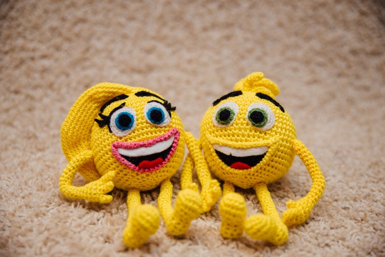 Emotion Emoji smile face Toy amigurumi Crochet pattern image 4
