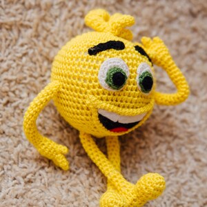Emotion Emoji smile face Toy amigurumi Crochet pattern image 7