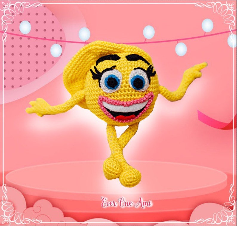 Emotion Emoji smile face Toy amigurumi Crochet pattern image 2