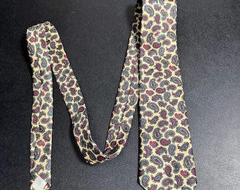 Brooks Brothers Necktie Mens OS Yellow Red Paisley Printed Silk England Vintage